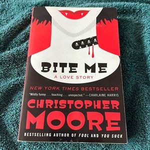 Bite Me by Christopher Moore -  Paperback Book EUC